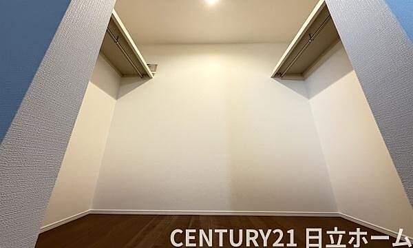 《収納》　■実用性を考慮した収納です。