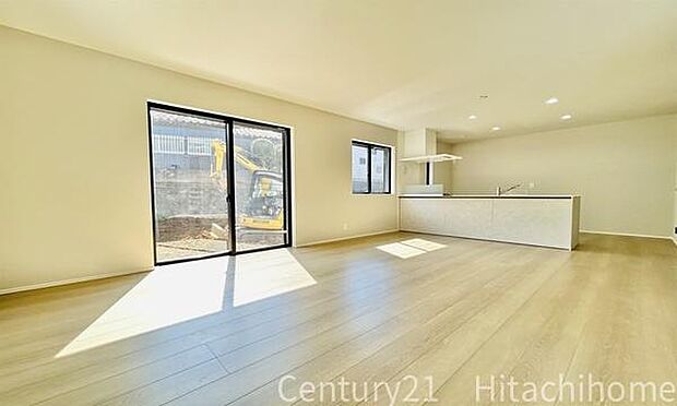 《リビングダイニング》 ■上質な時間を育む暮らしのメインステージ。寛ぎとご家族とのコミュニケーションを育む居心地のよい場所。