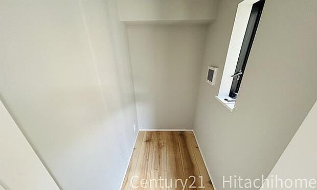 《トイレ》■トイレは明るい空間で清潔感があります。