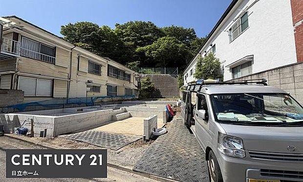 《外観》　■家族みんなが落ち着ける場所。明るい空間で心も暖か、朝から爽やかな気分。寝る時も包みこまれるようにふんわりと。家にいることが心と体に優しい暖かな暮らし。