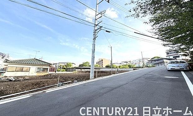 《前面道路》　■落ち着いた住環境です。