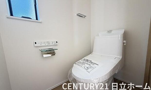 《トイレ》 ■トイレは明るい空間で清潔感があります。
