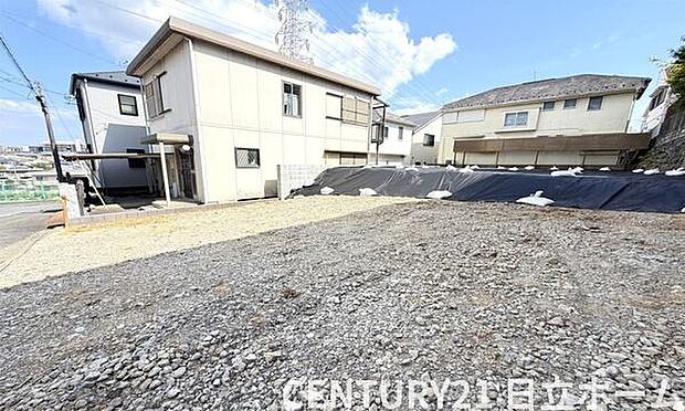 《駐車場》 ■駐車場3台可能。(車種による)