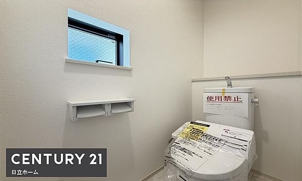 《トイレ》　■トイレは明るい空間で清潔感があります。