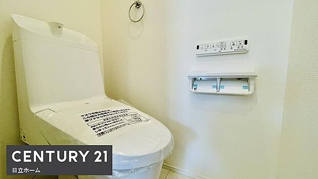 《トイレ》 ■清潔感のある落ち着いたトイレ。