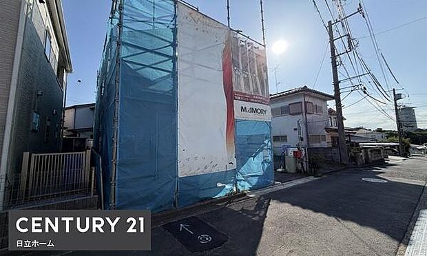 《前面道路》 「空」×「光」×「風」。開放感を具現化したような現地は、まさに「永住の地」としての選択肢です。