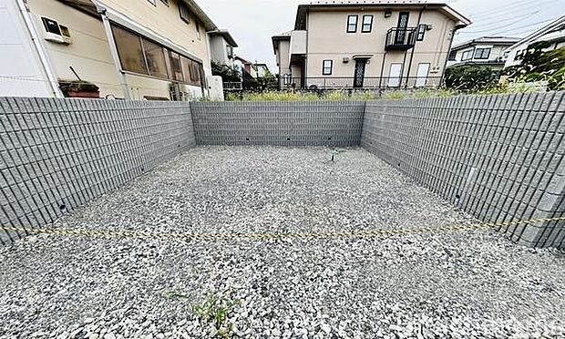 《駐車場》　■駐車場2台可能