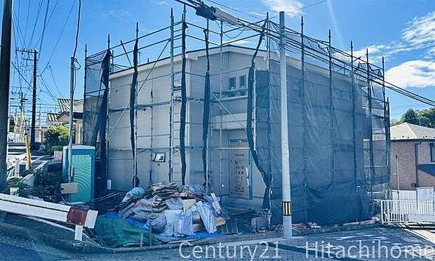 《現地》 さわやかな風が渡りたっぷり陽光がふりそそぐ立地。