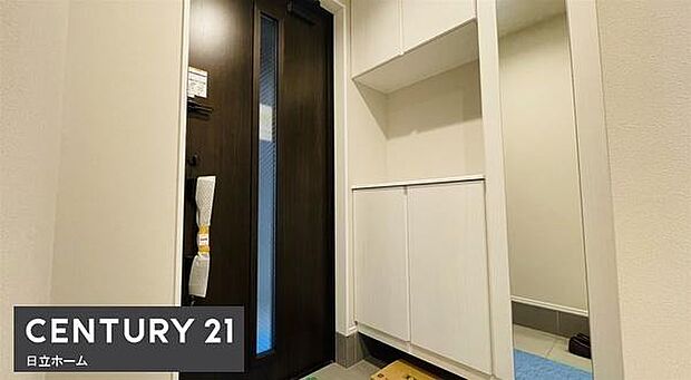《玄関》 我が家の顔である玄関。帰るのが楽しみになりますね。