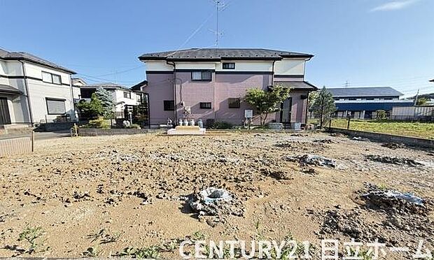 《前面道路》 ■「空」×「光」×「風」。開放感を具現化したような現地は、まさに「永住の地」としての選択肢です。