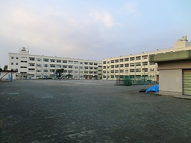 横浜市立豊田中学校まで1448m