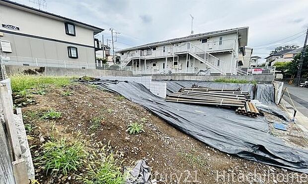 《外観》 ■豊かな光が照らすこの場所は、たわいもない会話を楽しみ、ゆったりとした時間を過ごす場所。家族の日常が刻まれる大切な空間です。