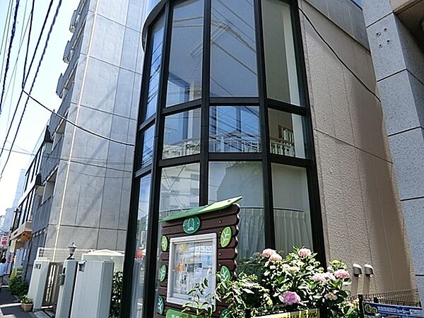 戸塚みどり保育園まで524m、認可保育園。受入年齢：産休明けから　保育時間　平日7：30～18：30　土7：00～18：00