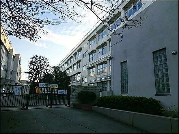 横浜市立汲沢小学校まで212m