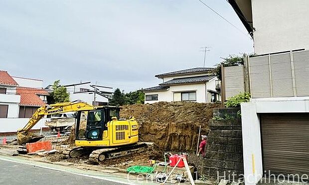 《現地》 青い空と白い雲、気分が晴れる場所がここにあります。