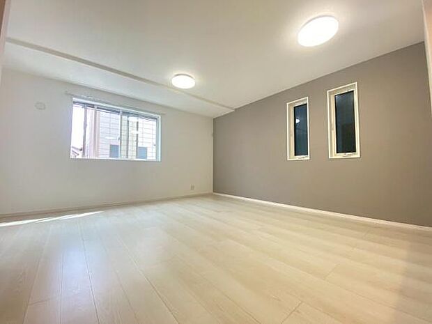 《リビングダイニング》　■ご家族でゆったりとした時間を過ごす場所。