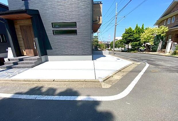 《駐車場》 ■駐車場1台可能(車種による)