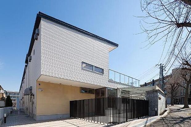 有馬の杜コスモス保育園まで712m、一人ひとりの心と体の発達を大切にしながら、心身ともに健康な子供を育てることが目標です。