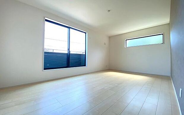 《洋室》 ■型にはまらない多才なプライベートルーム。くつろぎの場としてだけでなく、趣味や仕事のパーソナルスペースとしても活躍する、ゆったりした寝室。個の時間をたっぷり楽しめる快適空間です。