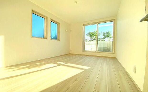 《洋室》　■型にはまらない多才なプライベートルーム。くつろぎの場としてだけでなく、趣味や仕事のパーソナルスペースとしても活躍する、ゆったりした寝室。個の時間をたっぷり楽しめる快適空間です。