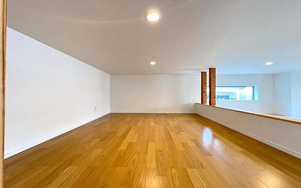 《ロフト》 ■収納力のあるゆとりのロフト。季節物やご家族との思い出をしっかり収納できる為、重宝します。