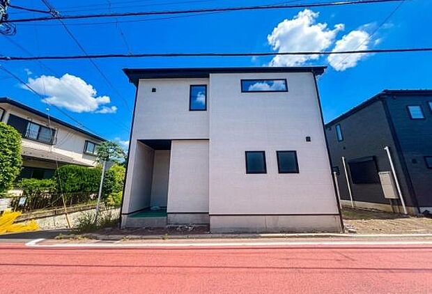 《外観》 家族みんなが落ち着ける場所。明るい空間で心も暖か、朝から爽やかな気分。寝る時も包みこまれるようにふんわりと。家にいることが心と体に優しい暖かな暮らし。