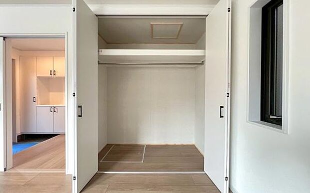 《ロフト》　■収納力のあるゆとりのロフト。季節物やお子様との思い出をしっかり収納でき重宝します。お子様にとっては特別な秘密基地にも。