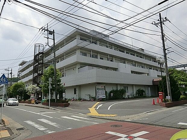 医療法人湘和会湘南記念病院まで1421m、受付時間　月〜土8:00 から11:30　13：00から16：00　土曜日は午前のみ　 診療科目　内科 循環器内科