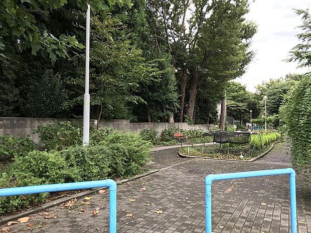 中丸子南公園まで381m