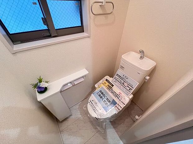 《トイレ》　■清潔感のある落ち着いたトイレ。