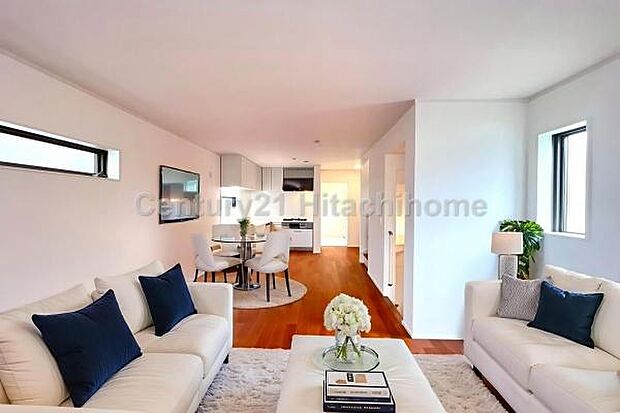 《リビングダイニング》　■本画像は家具や小物の配置をCGで作成しており、実際に現地に家具や小物は置かれておりません。また、価格に家具や小物は含まれておりません。