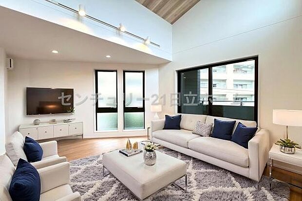 《リビングダイニング》 ■本画像は家具の配置をCGで作成しており、実際に現地に家具は置かれておりません。また、価格に家具は含まれておりません。