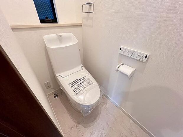 《トイレ》 ■清潔感のある落ち着いたトイレ。