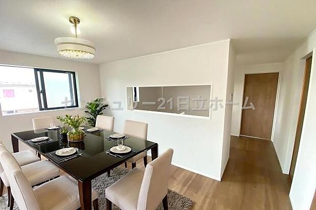 《ダイニングキッチン》　■本画像の家具や小物はCGで作成しており、実際に現地に家具は置かれておりません。また、価格に家具は含まれておりません。