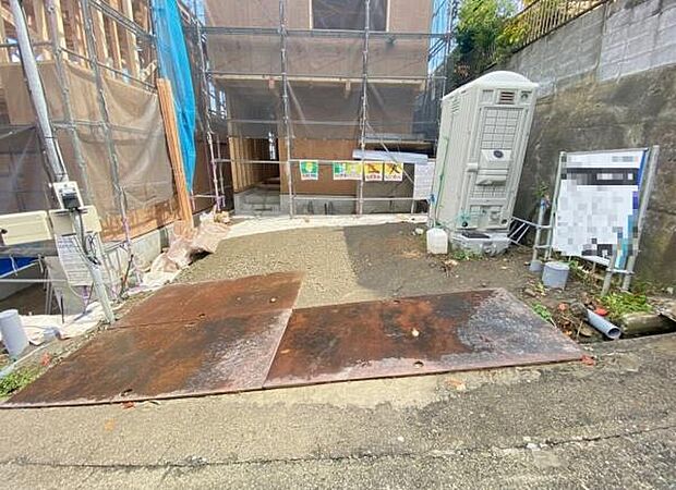 《駐車場》　■駐車場1台可能（車種による）