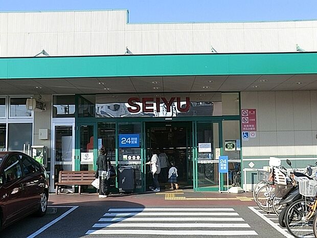 西友川崎神明店まで623m、旬の食材や生活に役立つ人気商品を、自慢の鮮度とお手頃価格で毎週お届けしています。