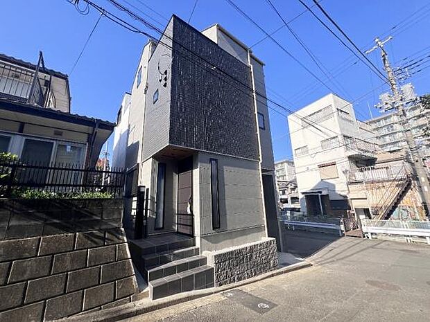 《外観》　■一戸建ての多いエリア、静かで落ち着いた雰囲気。