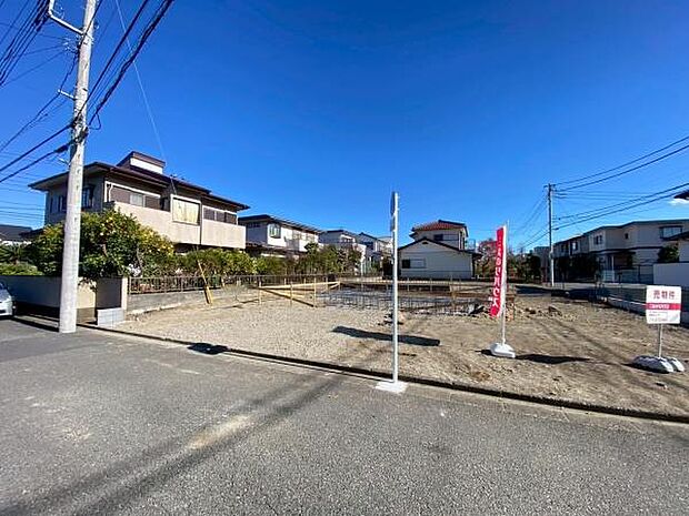 《外観》 ■一戸建ての多いエリア、静かで落ち着いた雰囲気。