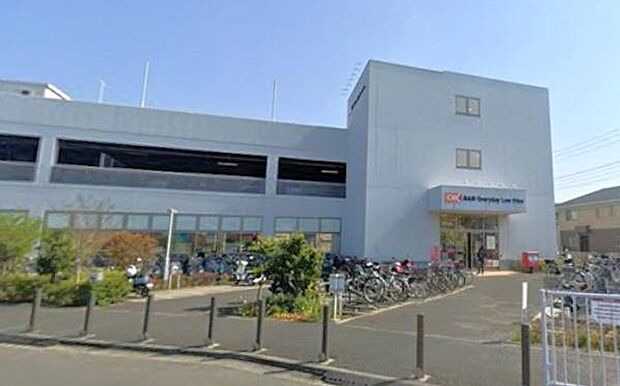 OKストアまで1100m