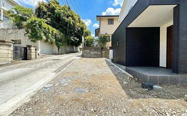 《駐車場》 ■駐車場1台可能(車種による)