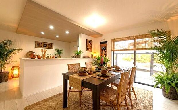 《ダイニングキッチン》　■本画像の家具や小物はCGで作成しており、実際に現地に家具は置かれておりません。また、価格に家具は含まれておりません。