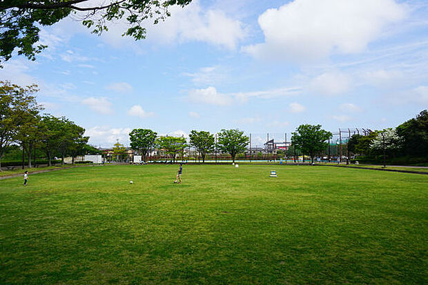 東俣野中央公園まで833m