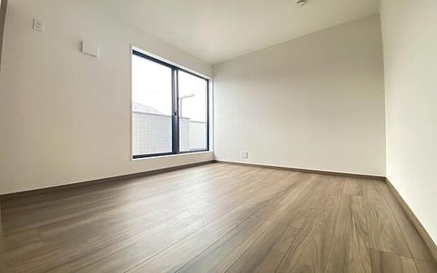 《洋室》　■くつろぎの場としてだけでなく、趣味や仕事のパーソナルスペースとしても活躍する洋室。個の時間をたっぷり楽しめる快適空間です。