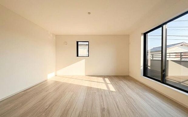 《子供部屋》 ■お子様の成長を優しく見守る、明るい子供部屋。遊んだり、学んだり、時には一人の時間を過ごしたりと健やかな毎日を育む大切な場所。未来への第一歩を育む、かけがえのない空間です。