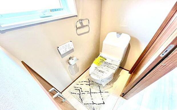 《トイレ》　■清潔感のある落ち着いたトイレ。