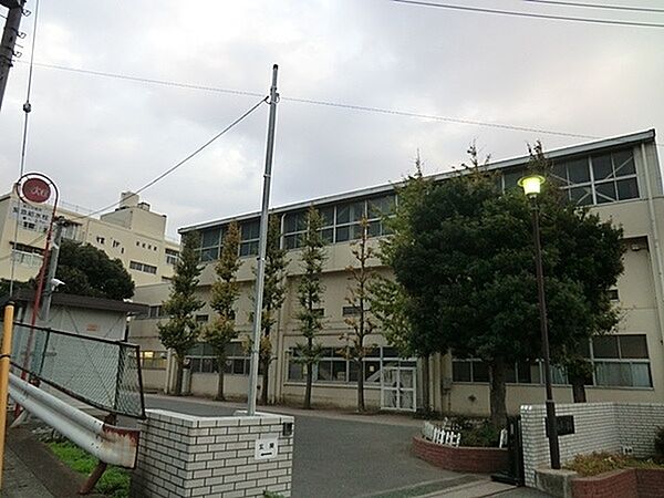 横浜市立吉原小学校まで482m