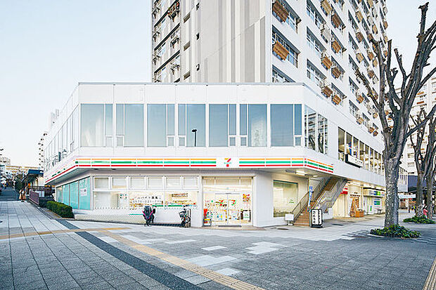 セブンイレブンJS横浜洋光台駅前店まで800m