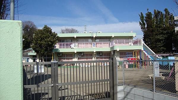 菅生保育園まで1219m、川崎市公立保育園保育指針に基づき、各時間認定内で、保育を必要とする時間の特定教育・保育の提供を行います。