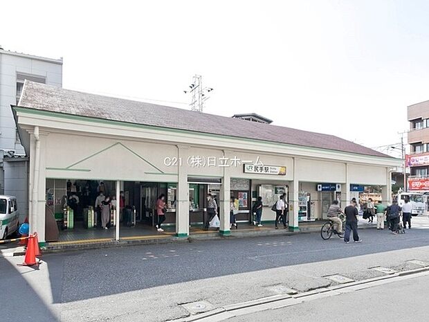 尻手駅(南武線)まで430m、駅前にスーパーやドラッグストアがあり、駅から1本中に入ると閑静な住宅街が広がります。昔ながらの商店街もある暮らしやすさ。