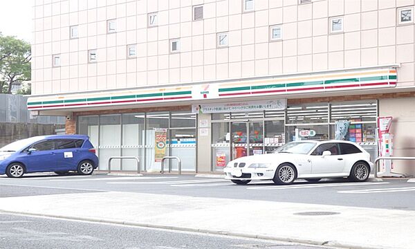 セブンイレブン横浜小港町1丁目店まで1107m
